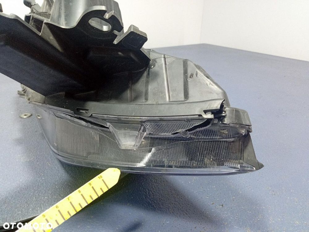 SSANGYONG REXTON II LIFT REFLEKTOR LEWY LAMPA PRZEDNIA EU LED 8310536010 - 8