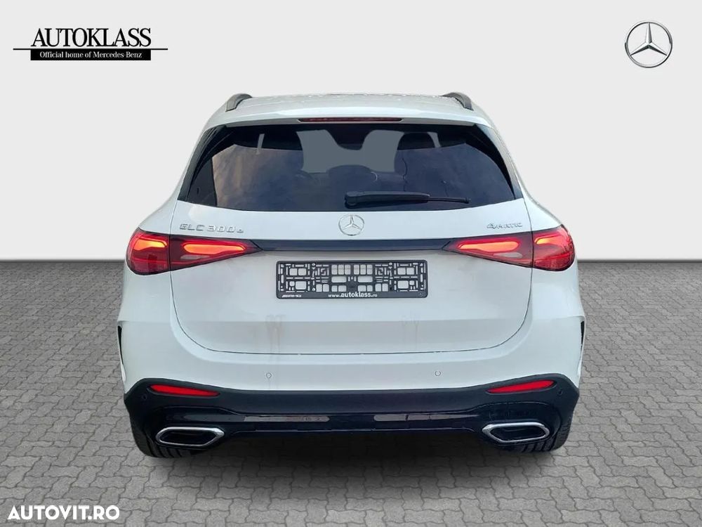 Mercedes-Benz GLC 300 e 4MATIC - 6