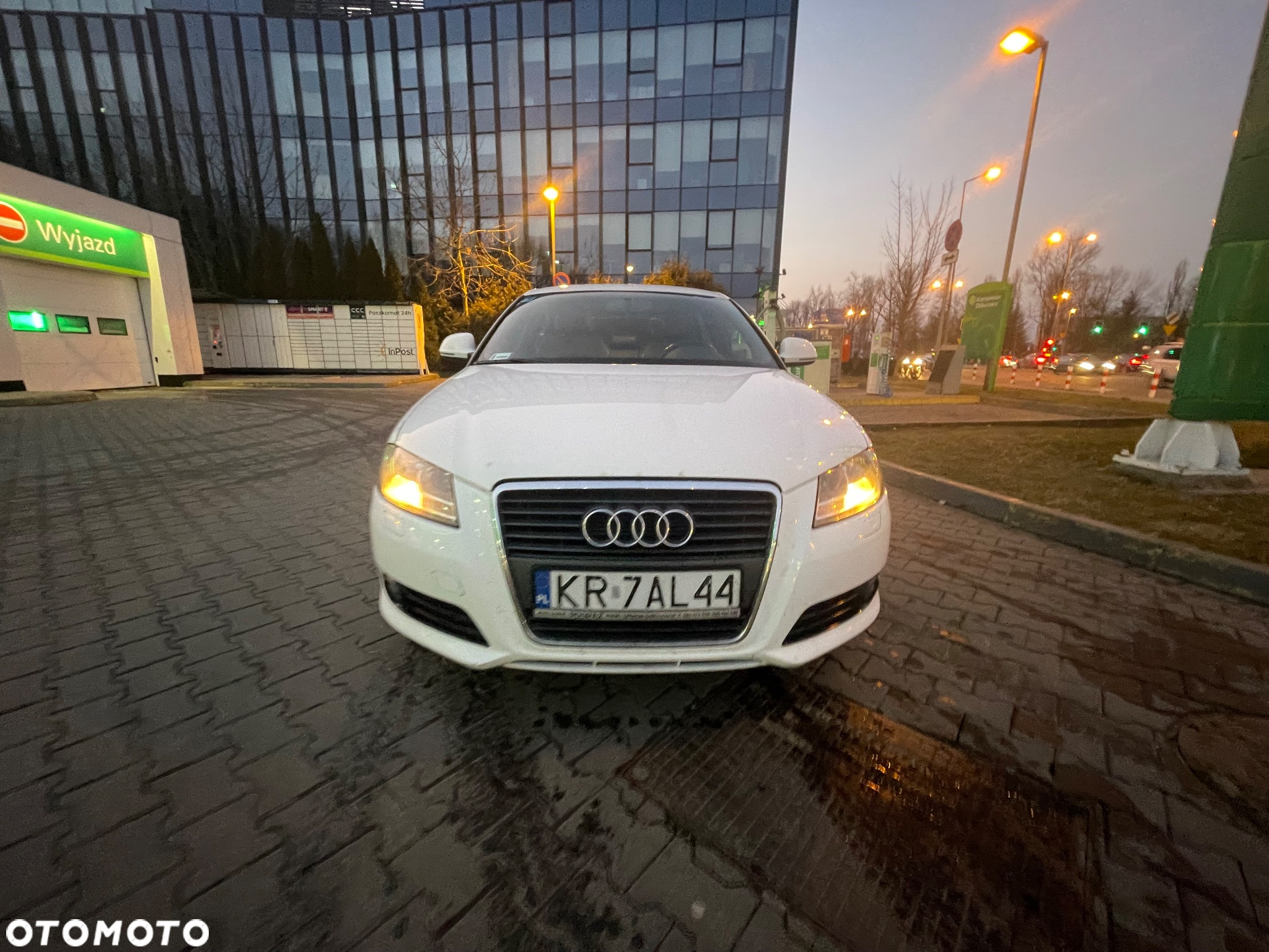 Audi A3 1.4 TFSI S line Sportpaket - 2
