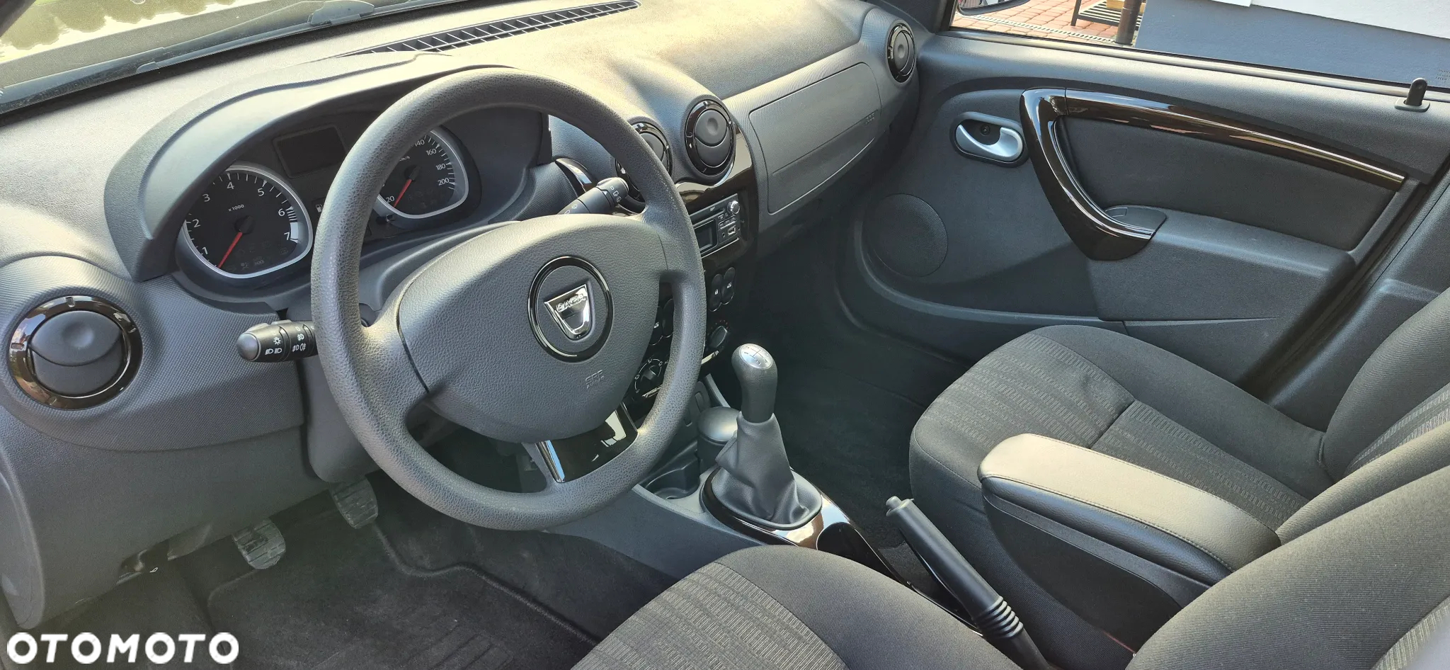 Dacia Duster 1.6 16V 4x2 - 7