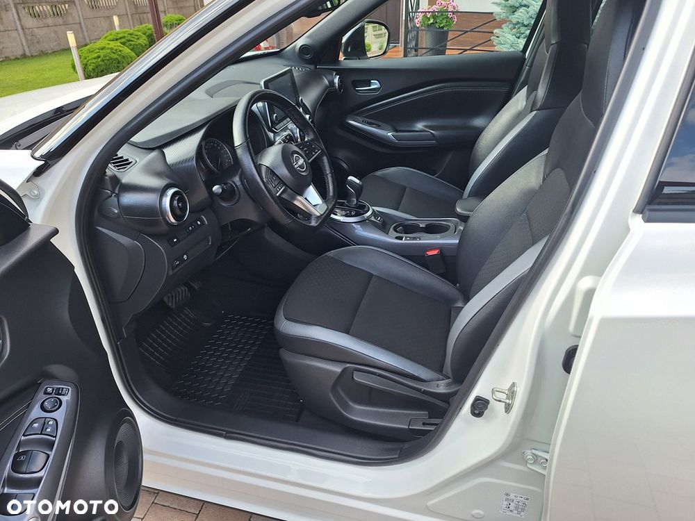 Nissan Juke 1.0 DIG-T N-Connecta DCT - 12