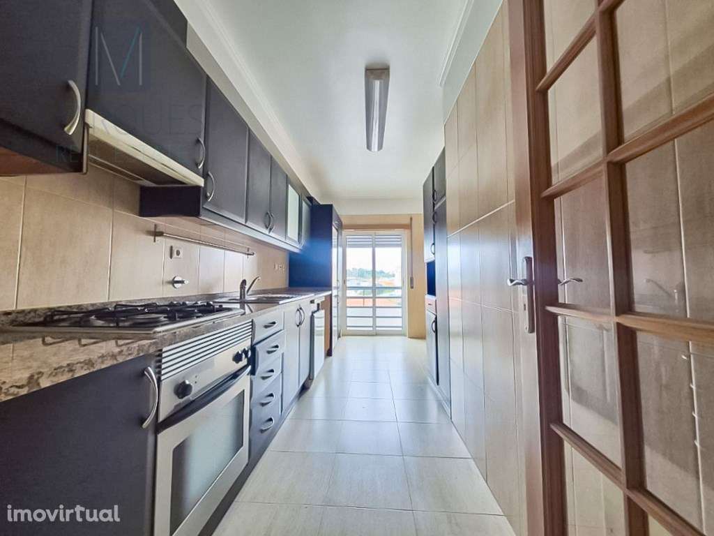 Apartamento T2 com Arrecadação em Vale Flores - Feijó - Grande imagem: 2/20