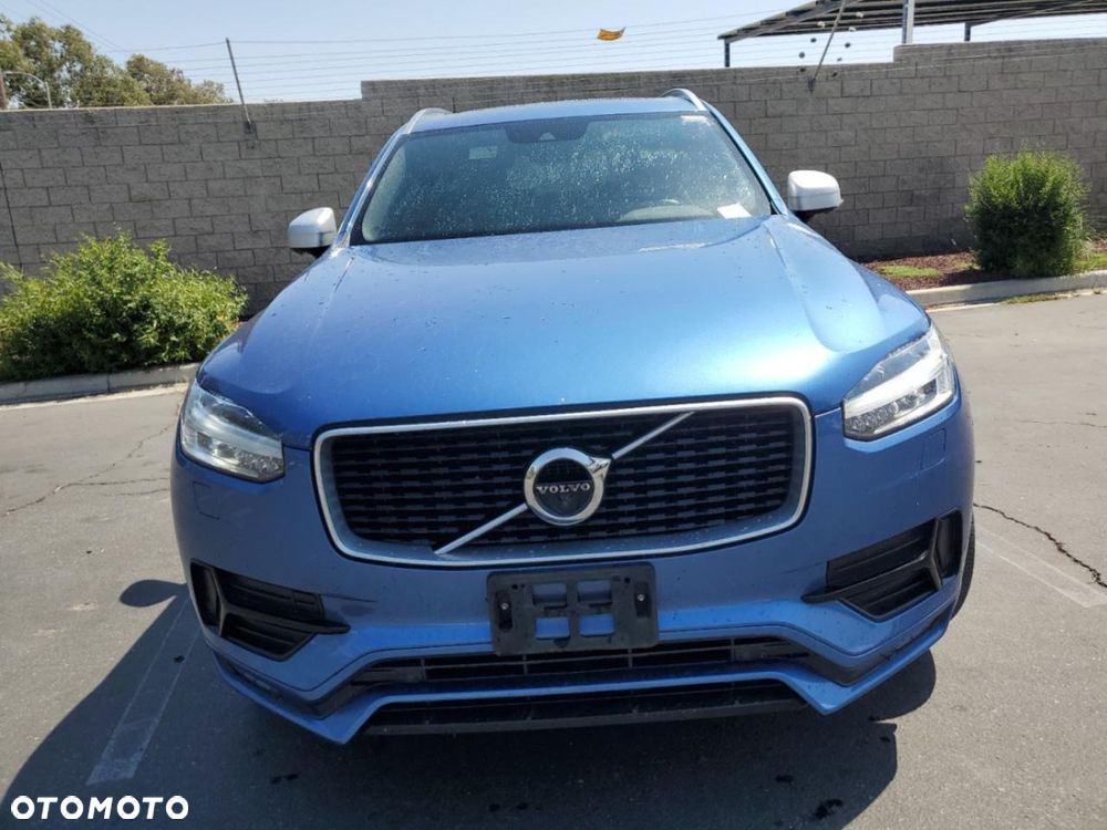 Volvo XC 90 - 3