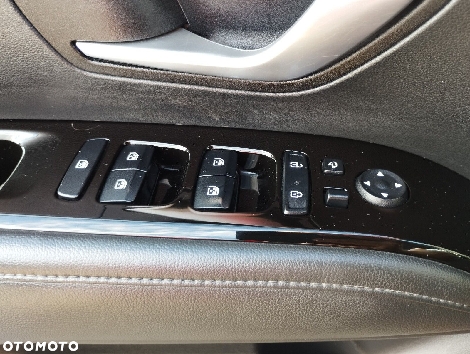 Hyundai Tucson 1.6 T-GDi HEV Executive 2WD - 31