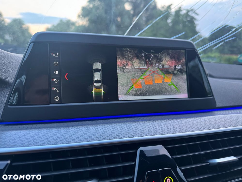 BMW Seria 5 520i M Sport sport - 19