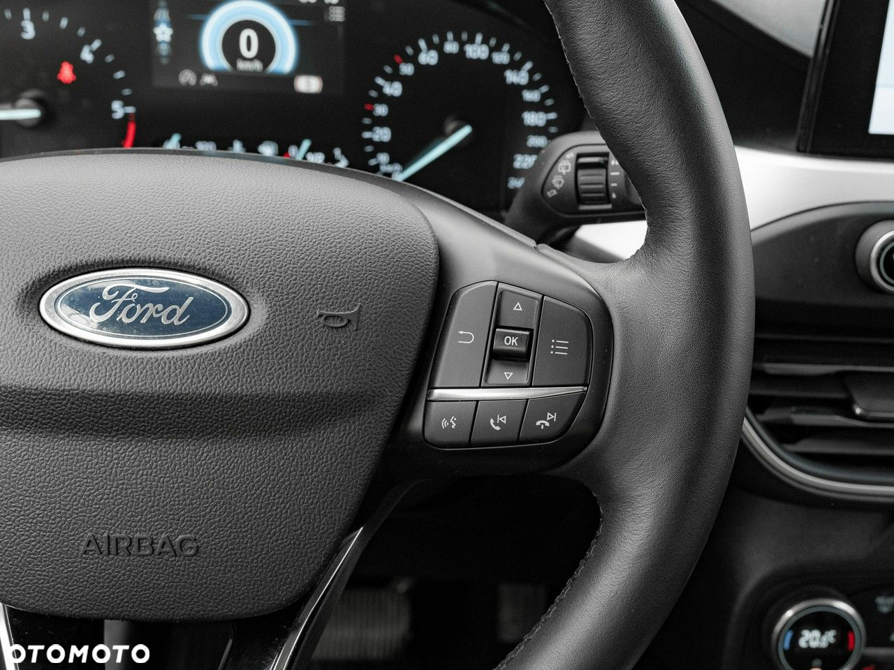Ford Focus 1.5 EcoBlue SCR Connected - 19