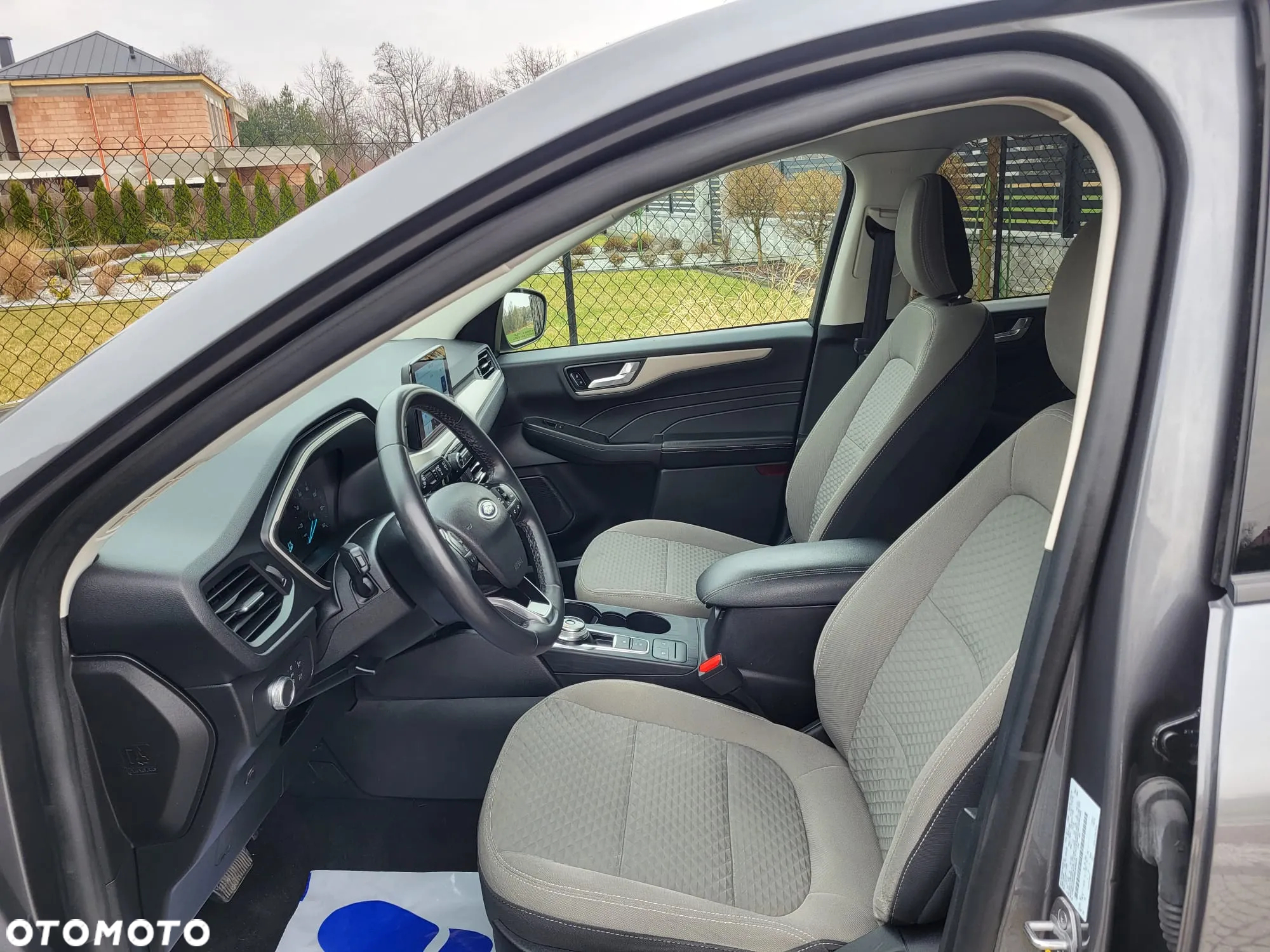 Ford Kuga - 33