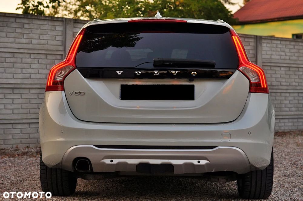 Volvo V60 D4 Geartronic Summum - 10