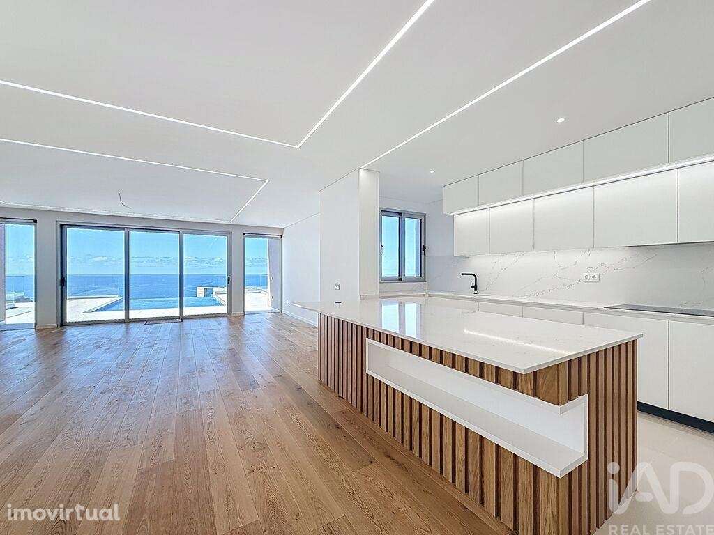 Casa / Villa T3 em São Martinho - Grande imagem: 5/35