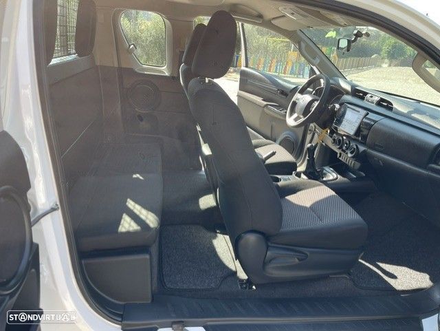 Toyota Hilux - 9
