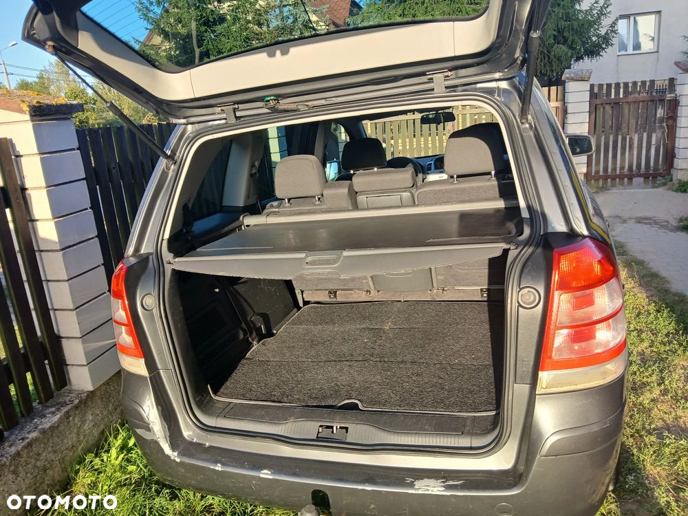 Opel Zafira 1.8 - 9