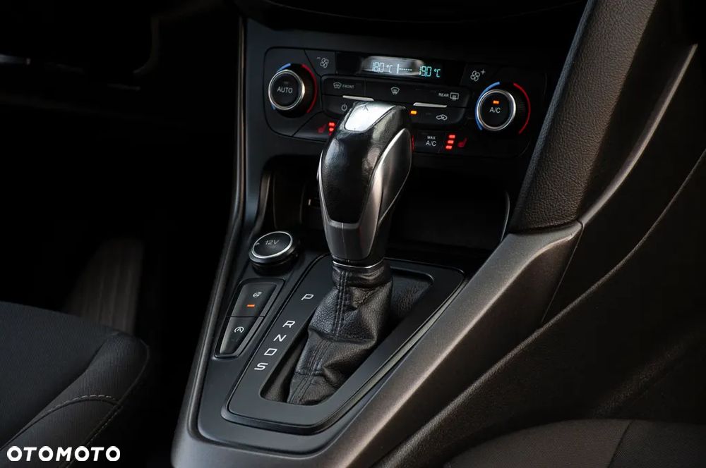 Ford Focus - 25