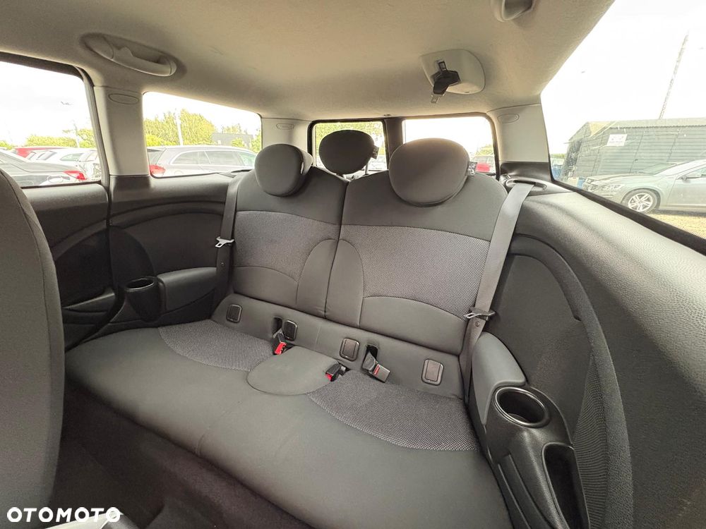 MINI Clubman Cooper D - 12