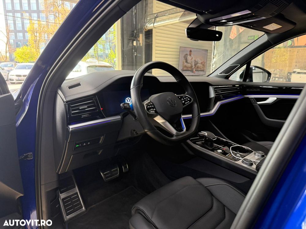 Volkswagen Touareg - 23