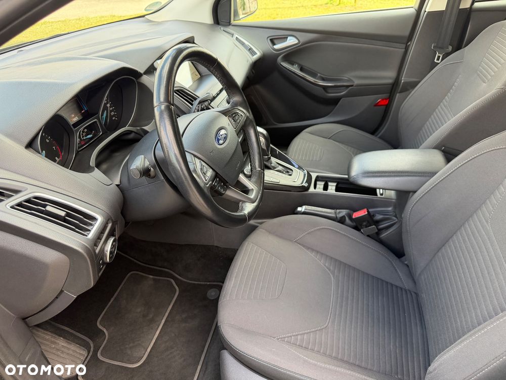 Ford Focus 1.0 EcoBoost Titanium - 12