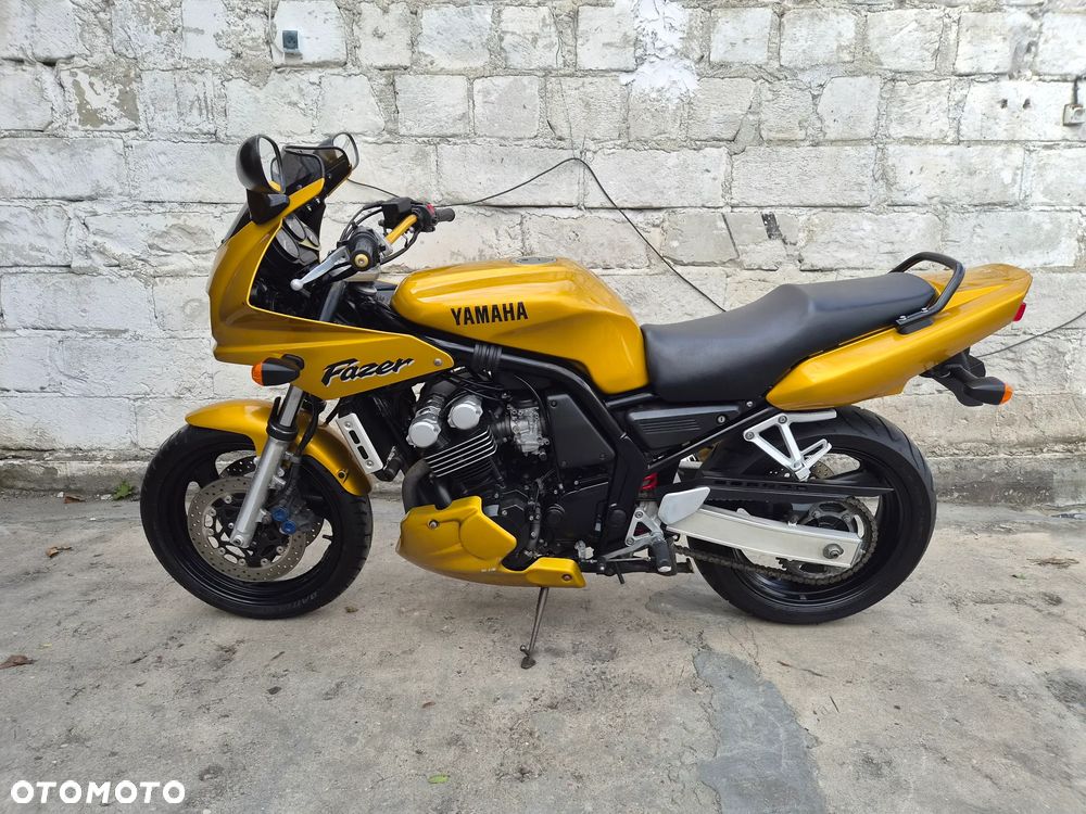 Yamaha FZS - 2