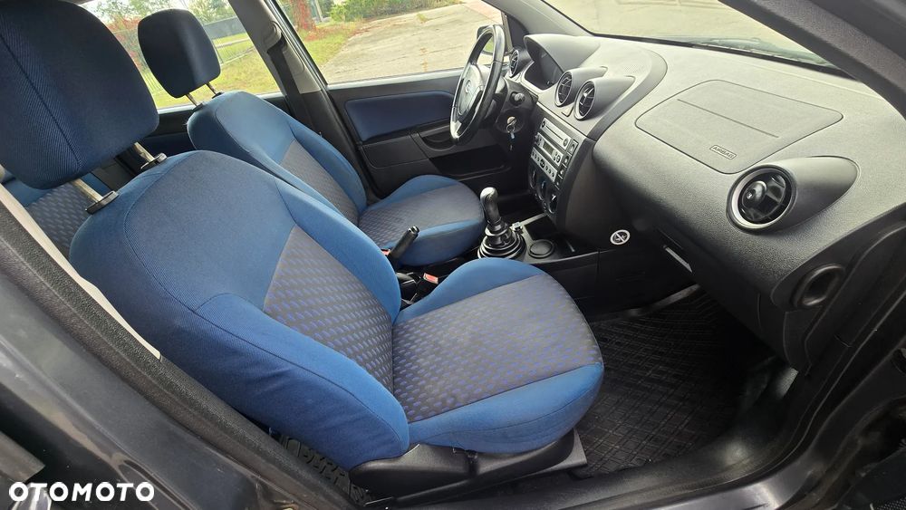 Ford Fiesta - 14