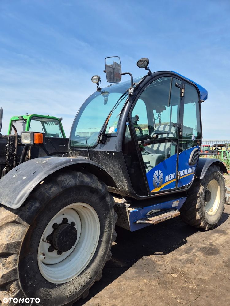 New Holland LM 435 - 1