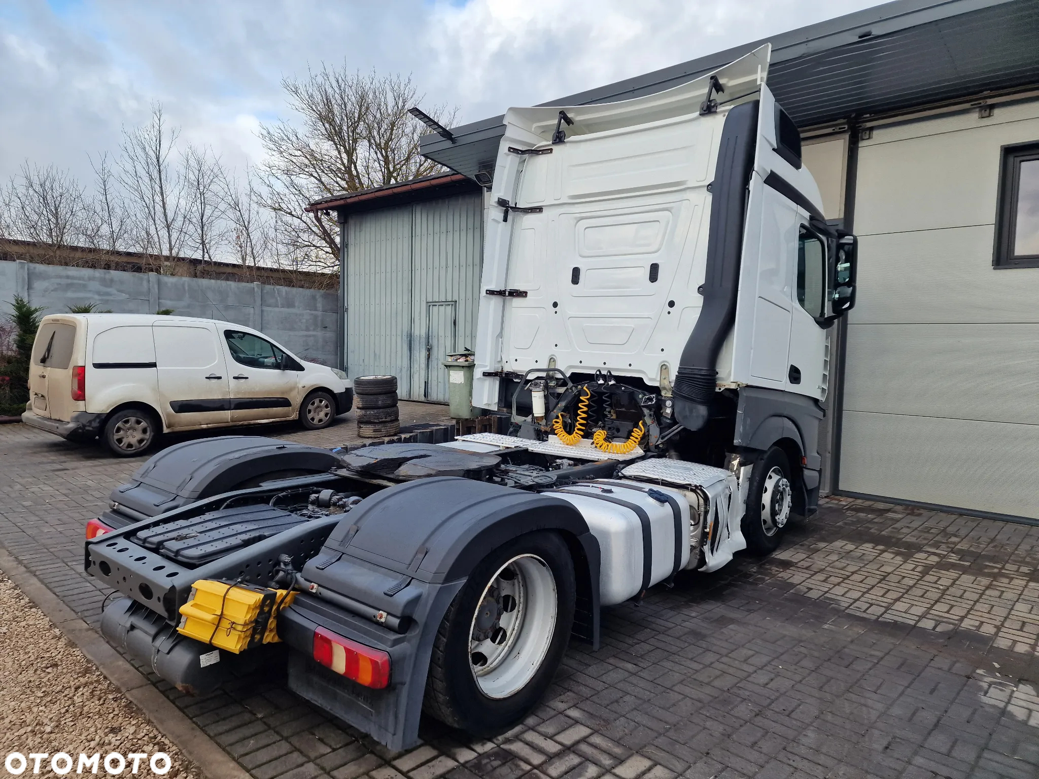 Mercedes-Benz Actros 1846 Mega, Low deck - 13