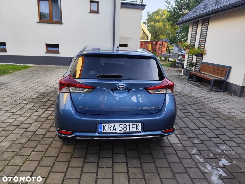 Toyota Auris 1.8 HSD Luna - 23