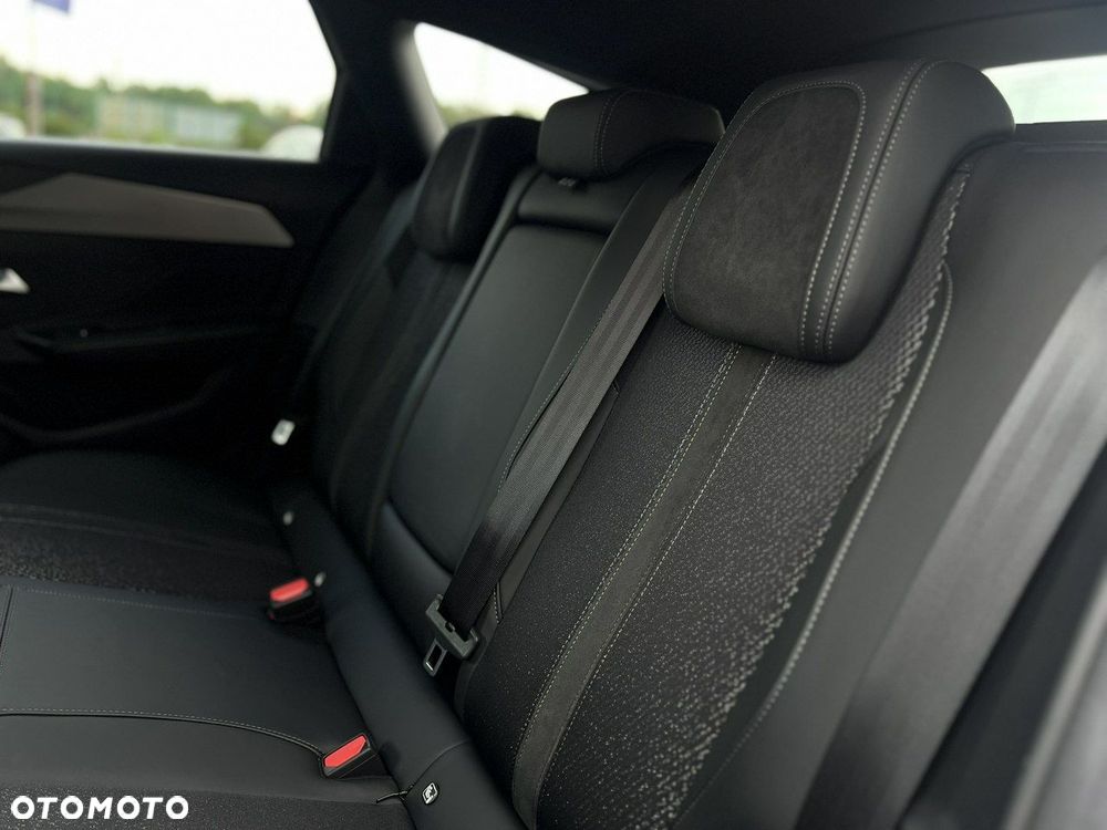 Peugeot 308 1.2 PureTech Allure S&S EAT8 - 39