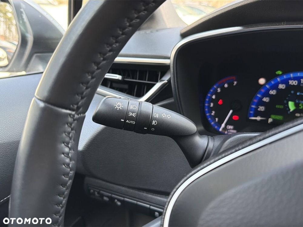 Toyota Corolla 1.8 Hybrid Comfort - 23