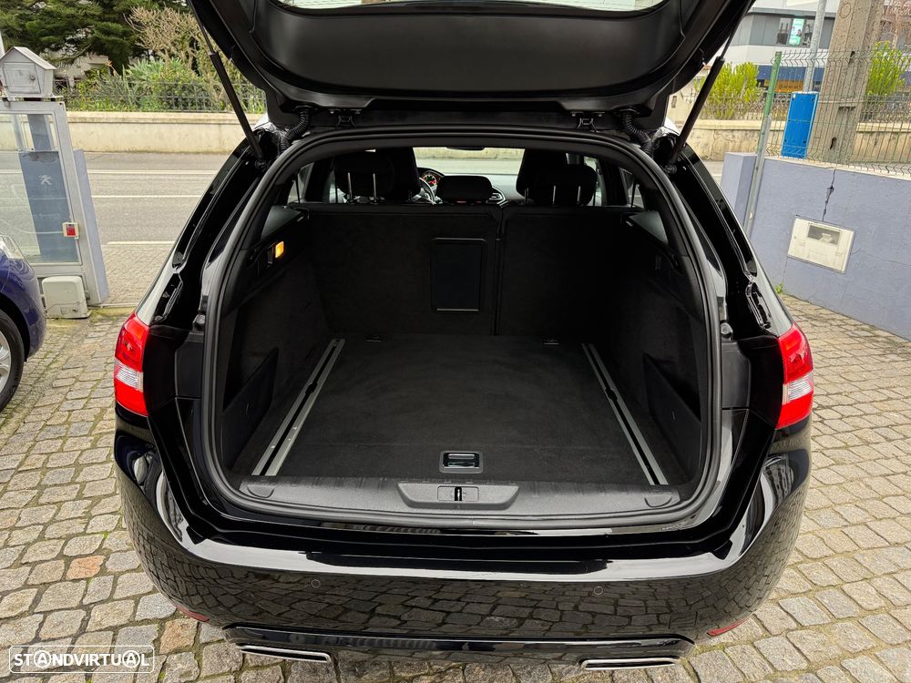 Peugeot 308 SW BlueHDi 130 EAT8 Stop & Start GT - 18