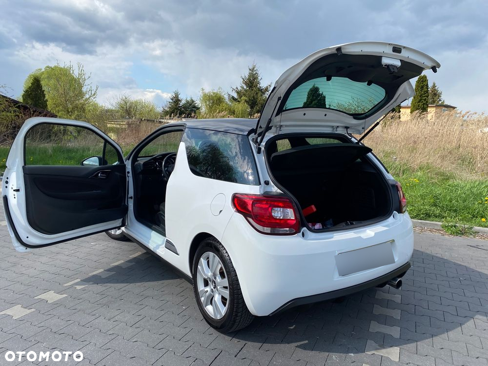 Citroën DS3 1.6 HDi SoChic - 8