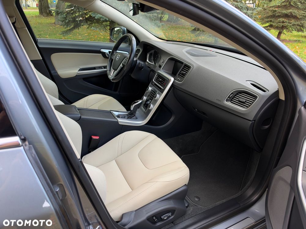 Volvo S60 - 11