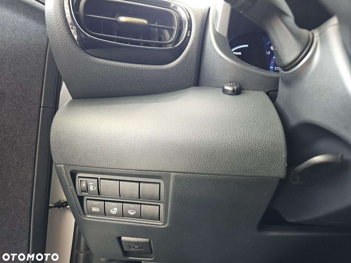 Toyota Yaris Cross - 21