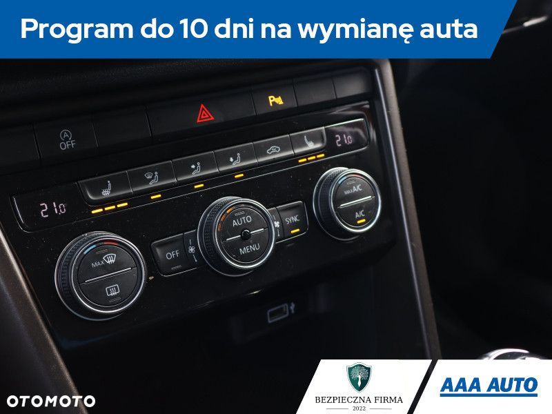 Volkswagen T-Roc - 20