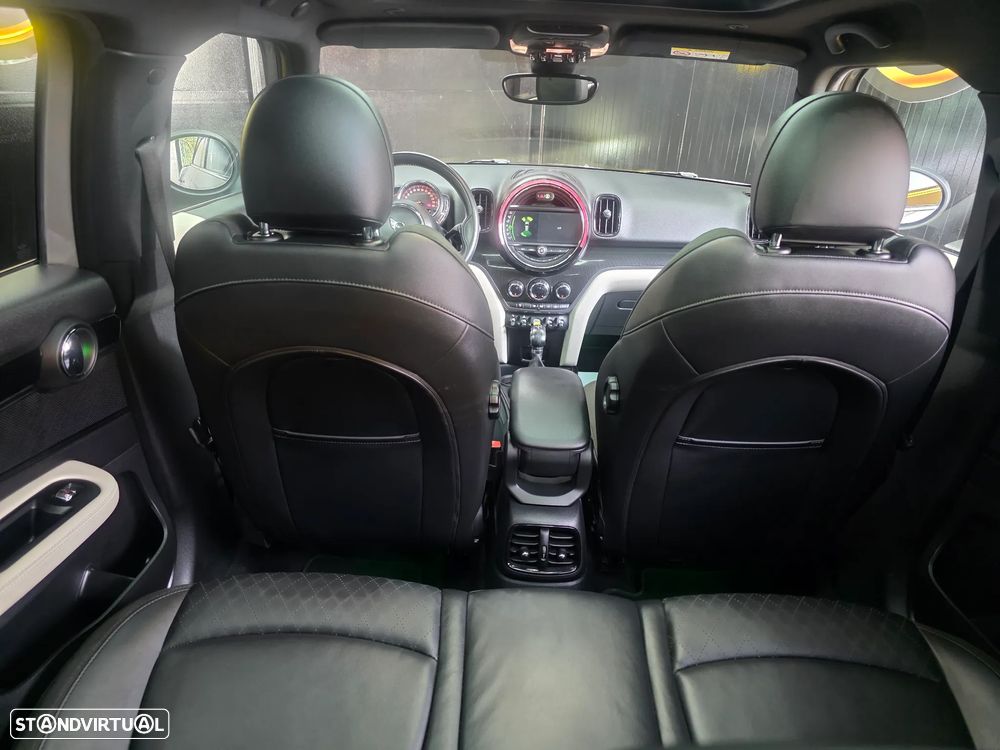 MINI Countryman Cooper SE ALL4 Auto - 26