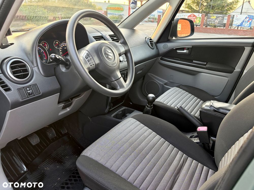 Suzuki SX4 - 13