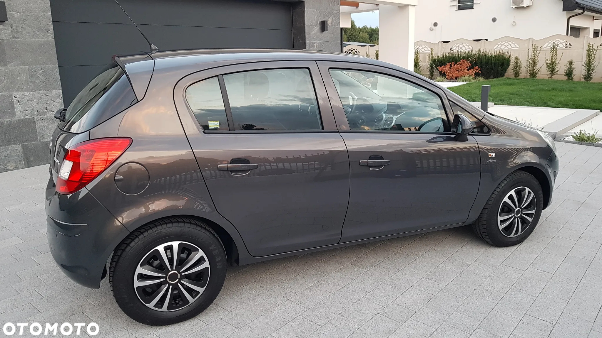 Opel Corsa 1.2 16V Color Edition - 32