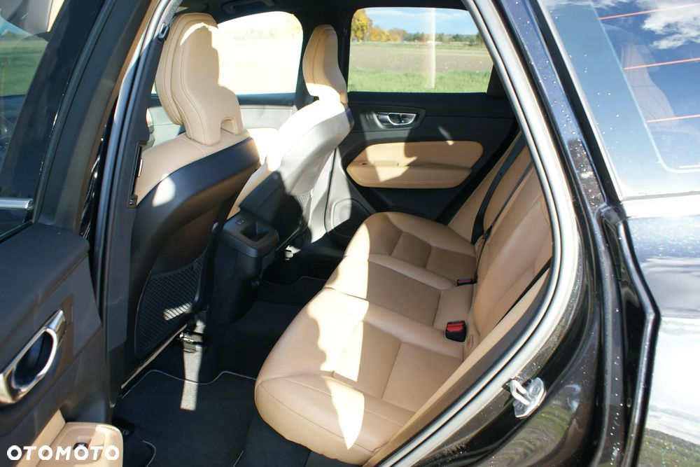 Volvo XC 60 B5 D AWD Geartronic Inscription - 16