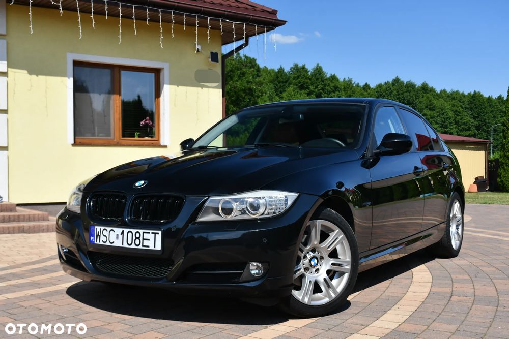 BMW Seria 3 320i - 9