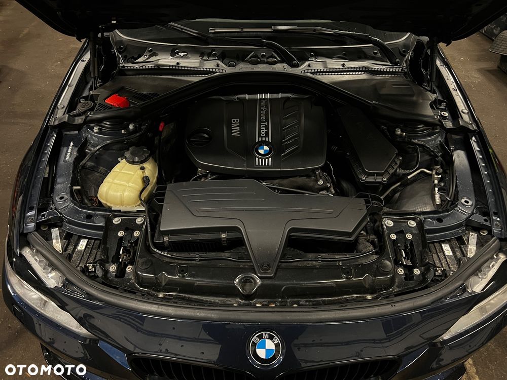 BMW Seria 3 320d - 18