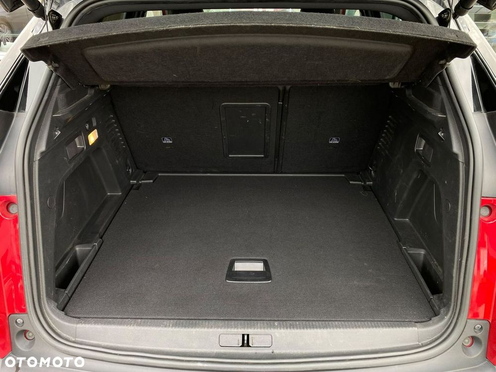 Peugeot 3008 1.5 BlueHDi GT Pack S&S EAT8 - 38