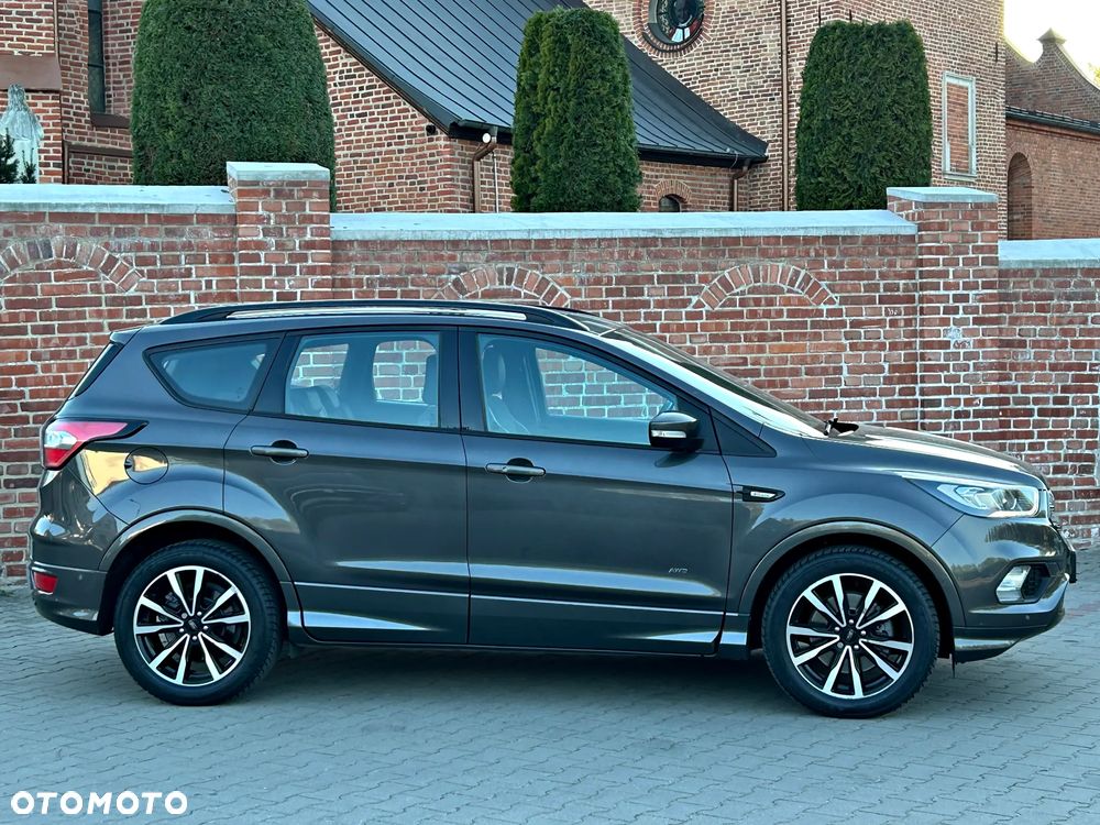 Ford Kuga 2.0 TDCi 4x4 ST-Line - 38