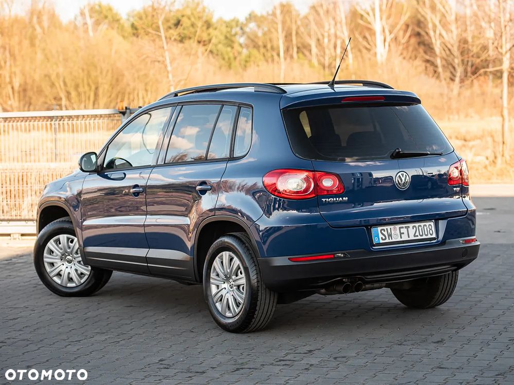 Volkswagen Tiguan - 9