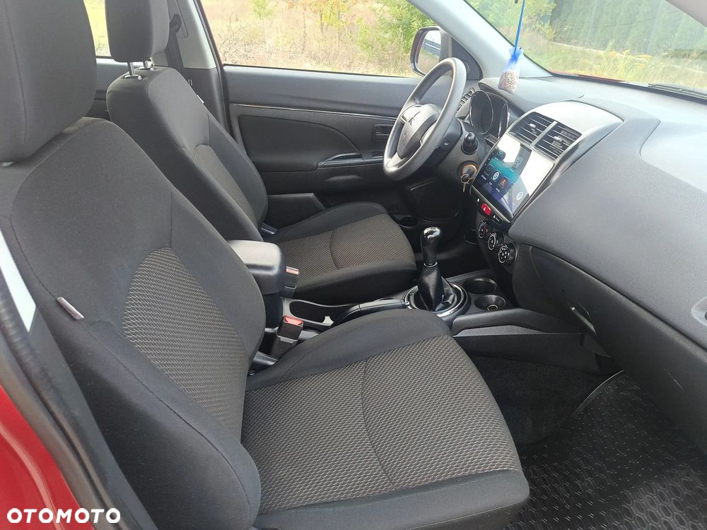 Mitsubishi ASX - 17