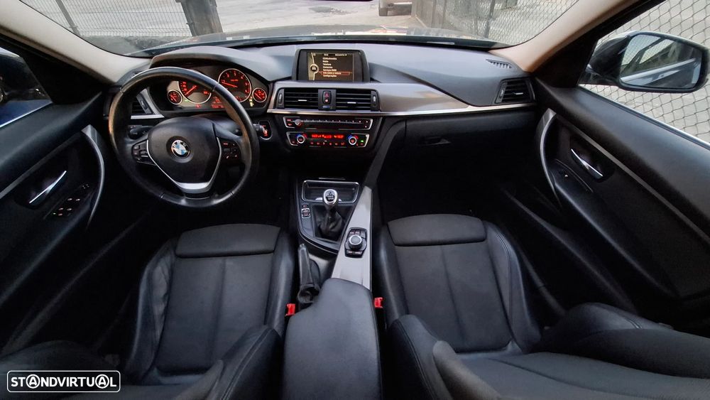 BMW 318 d Line Sport - 31