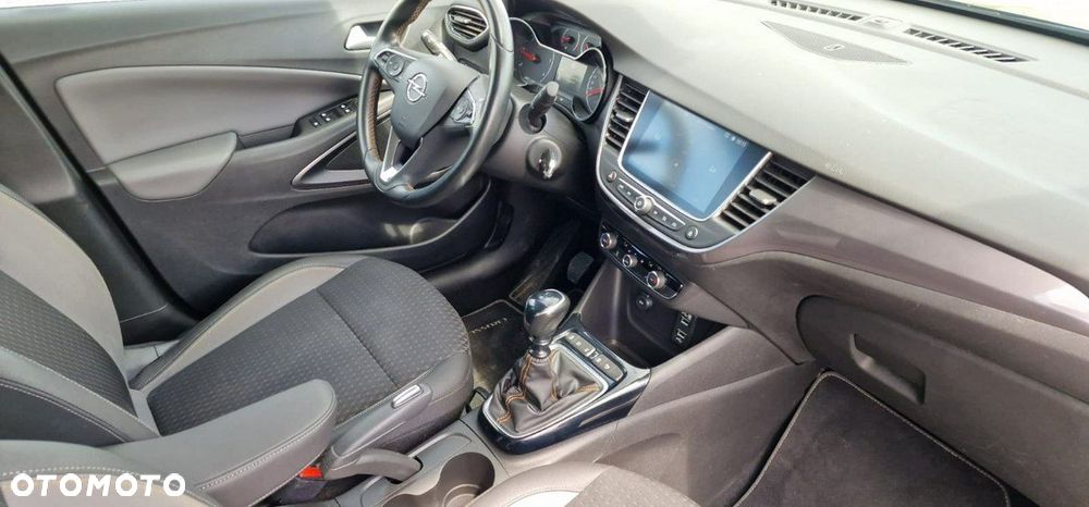 Opel Crossland X - 14