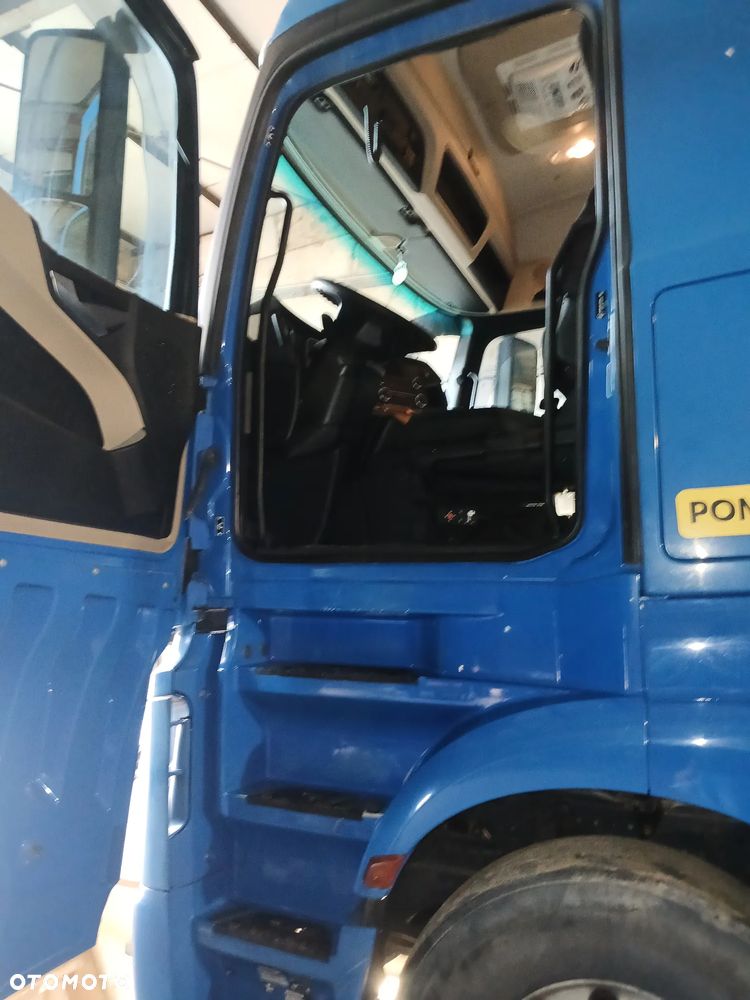 Mercedes-Benz Actros - 20