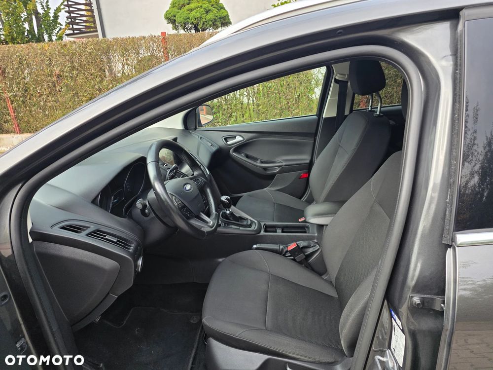Ford Focus 1.5 EcoBlue STart-Stopp-System TITANIUM - 16