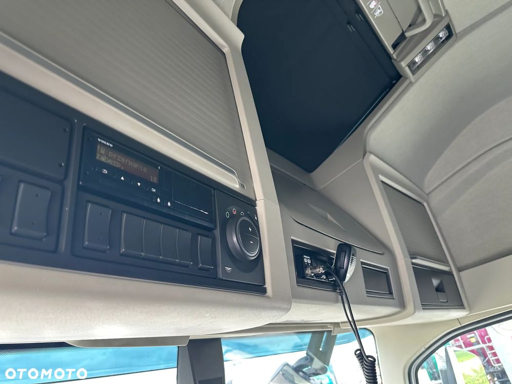 Volvo 2024 VOLVO FH 4x2 460KM I-Save GLOBETROTTER XL!!! - 16