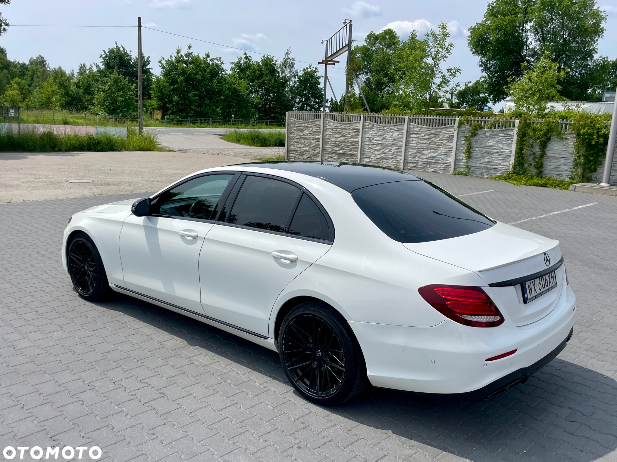 Mercedes-Benz Klasa E 220 d 9G-TRONIC Sportstyle Edition - 15