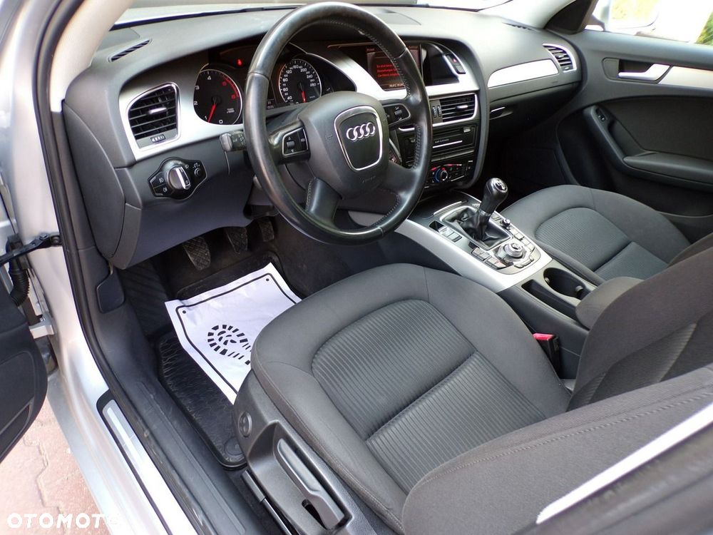 Audi A4 Avant - 31