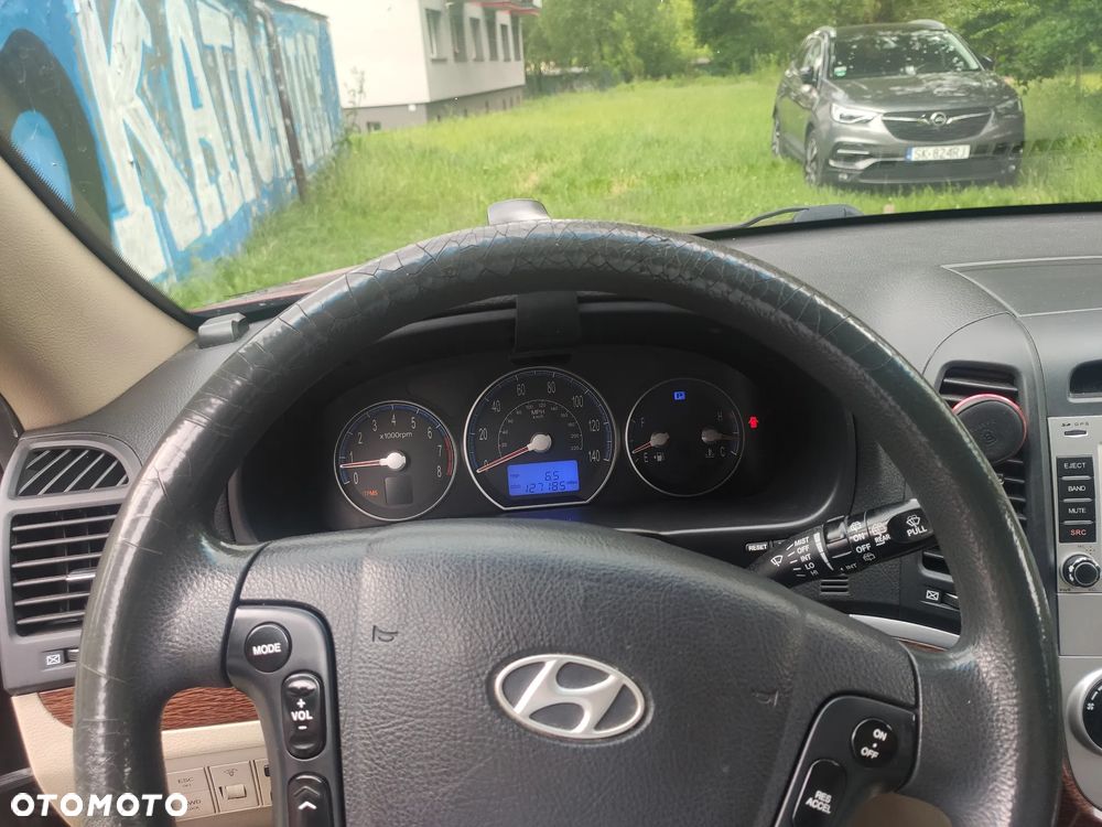 Hyundai Santa Fe - 5