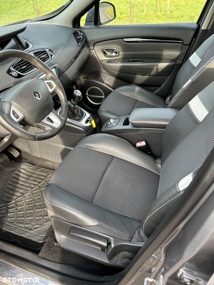 Renault Scenic - 15